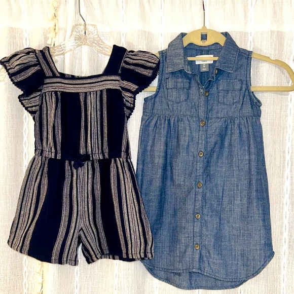 2 Old Navy 5T outfits. Navy & white romper and button up blue jeans dress - Picture 3 of 12